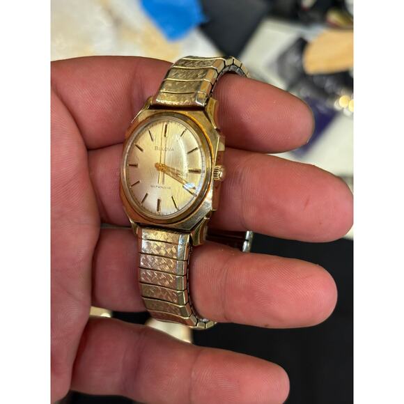 3 Bulova Men’s Watches! They All work! main image 13